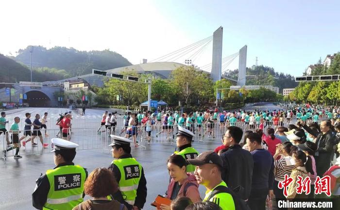 十堰马拉松全面落实零碳理念，碳中和与绿色交