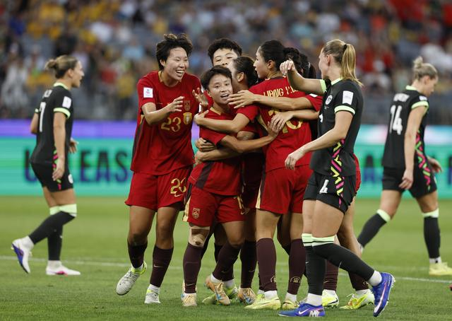 张琳艳点球绝平！中国女足半决赛险胜澳大利亚