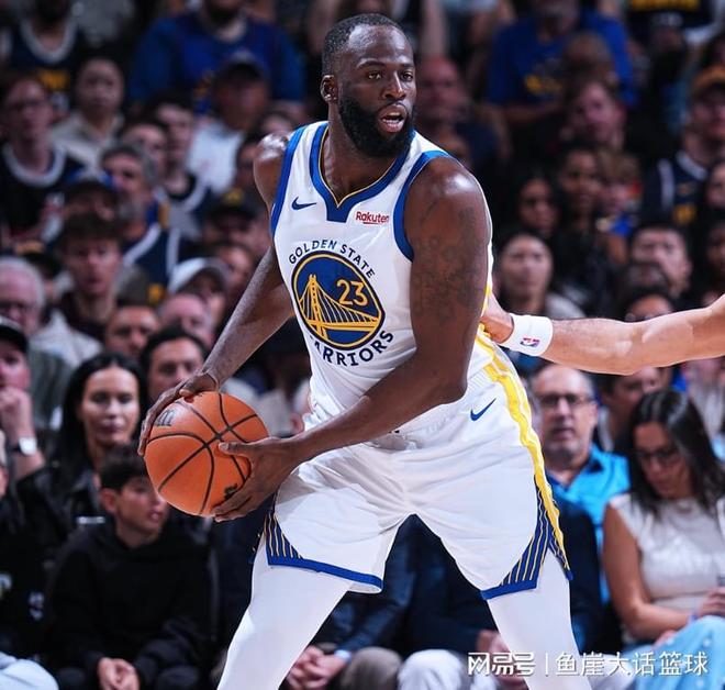 湖人三连胜终结勇士颓势 詹姆斯三双引领狂潮